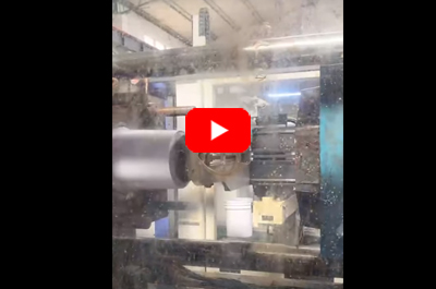 优铸800吨20升桶注塑机